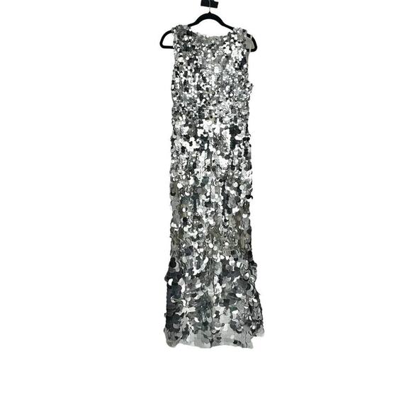 Mac Duggal Embellished Disc Sequin Sleeveless Gown Dress Silver Size 2 NWT - Picture 4 of 12